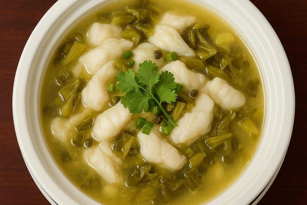 T2. Signature Boiled Fish Fillet in Pickled Veggie Broth (Spicy) - 蜀莊酸菜魚(辣)