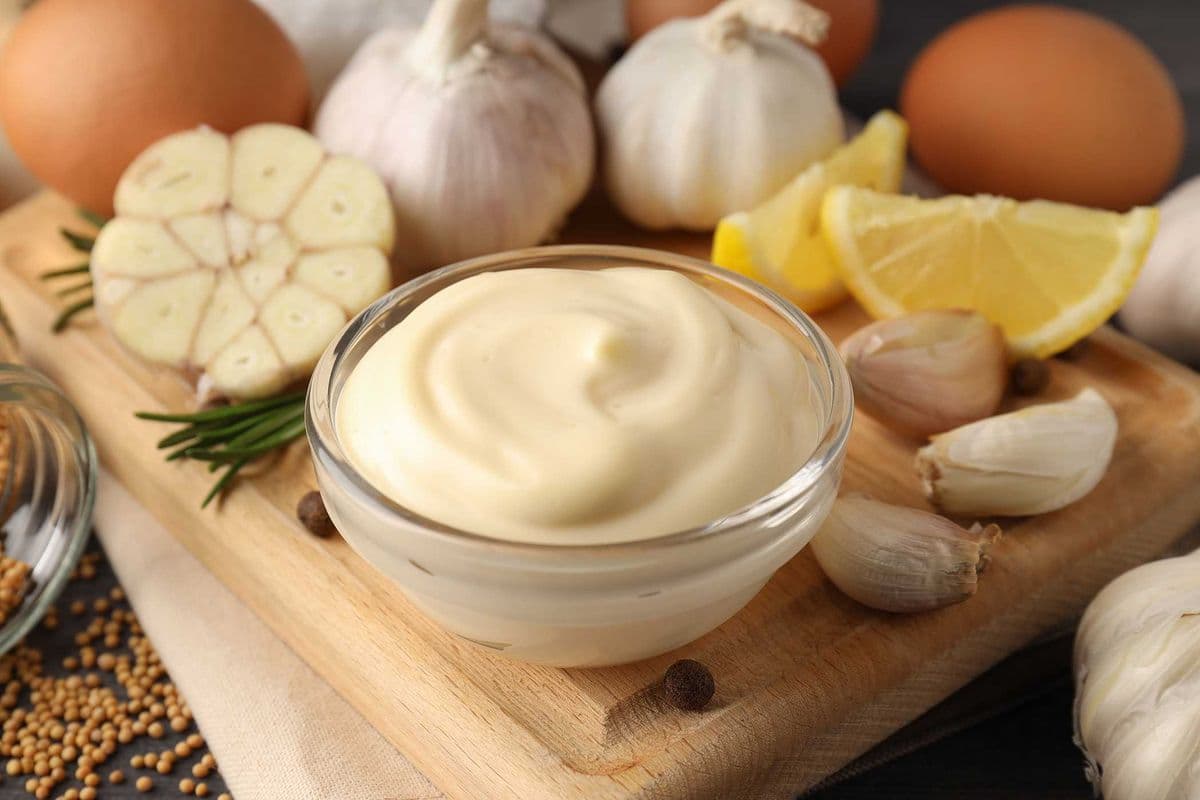 Garlic sauce Large.