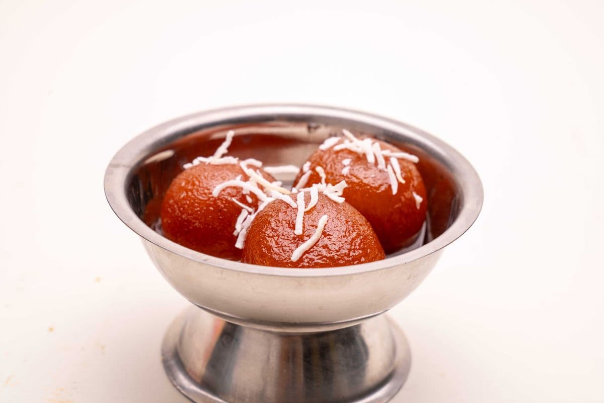 Gulab jamun (3 mcx)