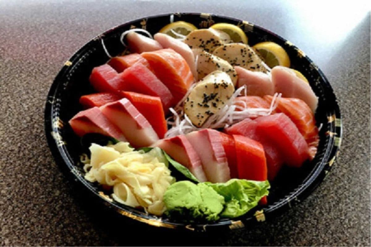 Assorted Sashimi (18pcs)