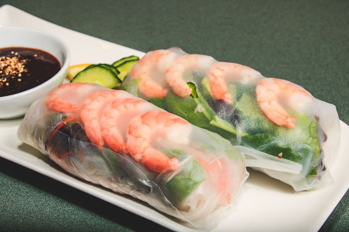 Salad Roll (2 pcs)