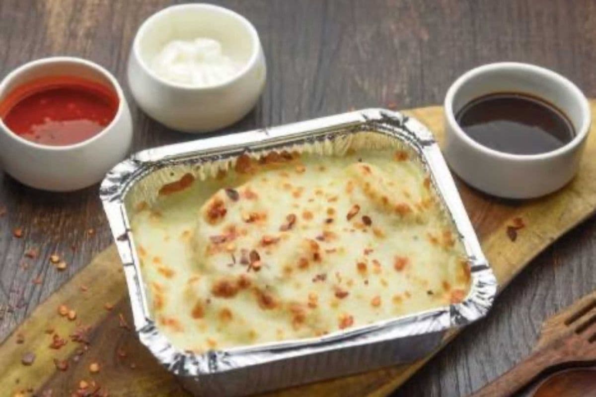 Bake-O-Cheese Paneer Momos