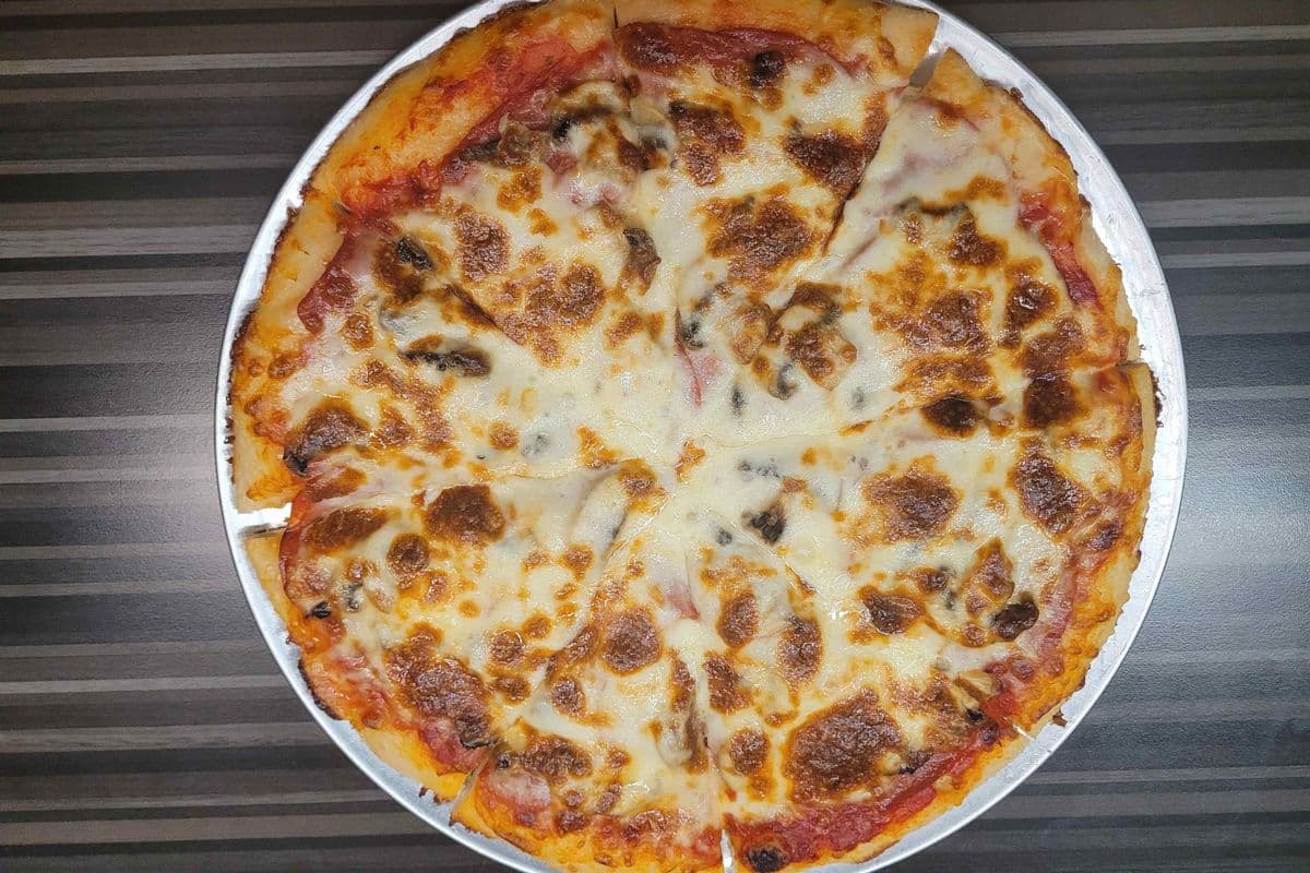 12" Pepperoni and Mushroom Pizza