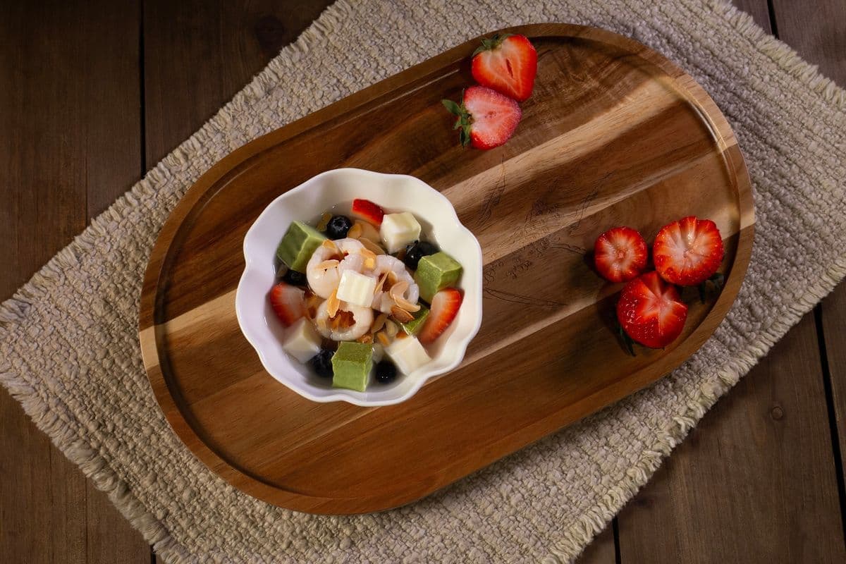 Vietnamese Signature Pudding with Lychee and Fresh Fruit – Chè Khúc Bạch