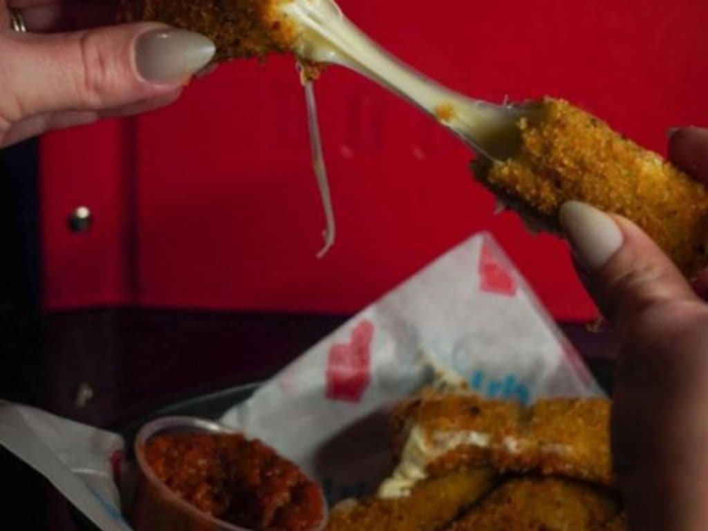 Thicc Mozza Sticks