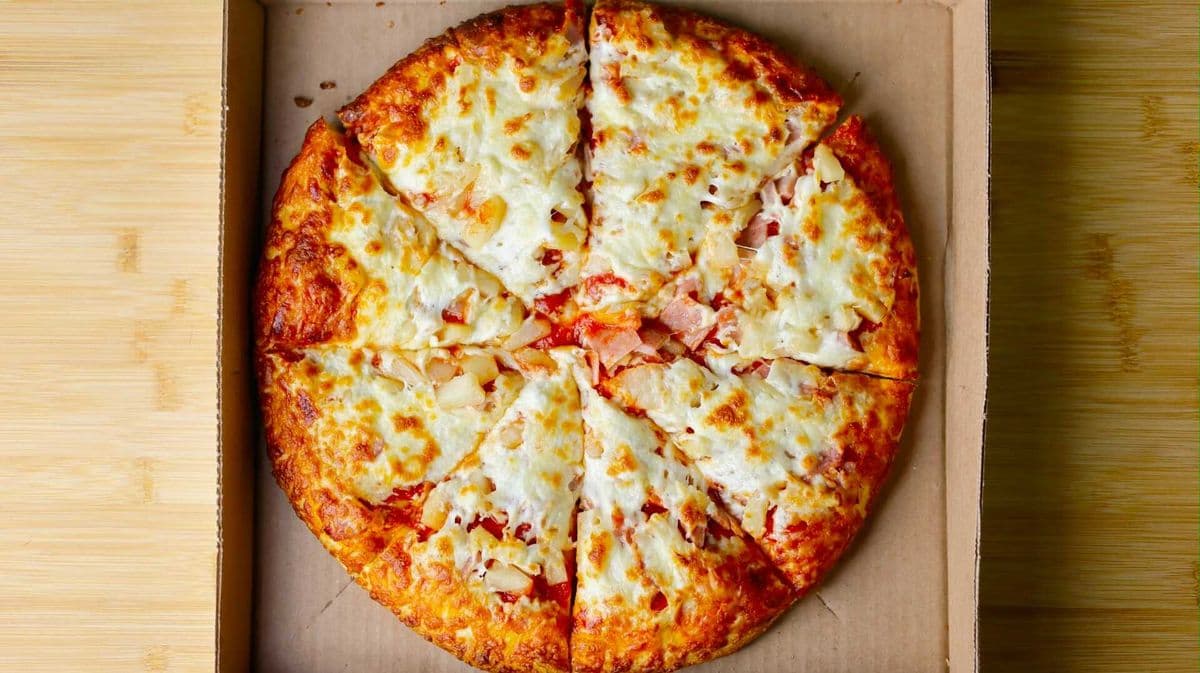 13" Hawaiian Pizza