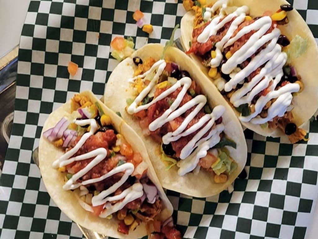 3 SOFT TACOS