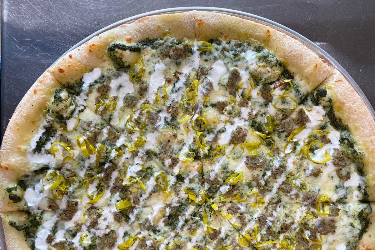 18" NY T-Bird Pizza
