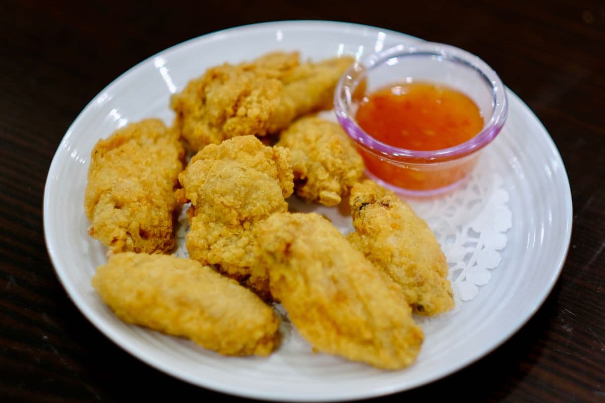 13. Chicken Wings / CÁNH GÀ CHIÊN