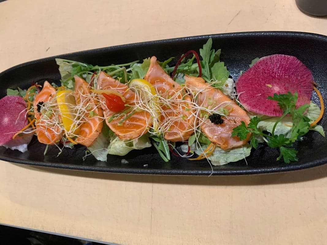 Salmon tataki