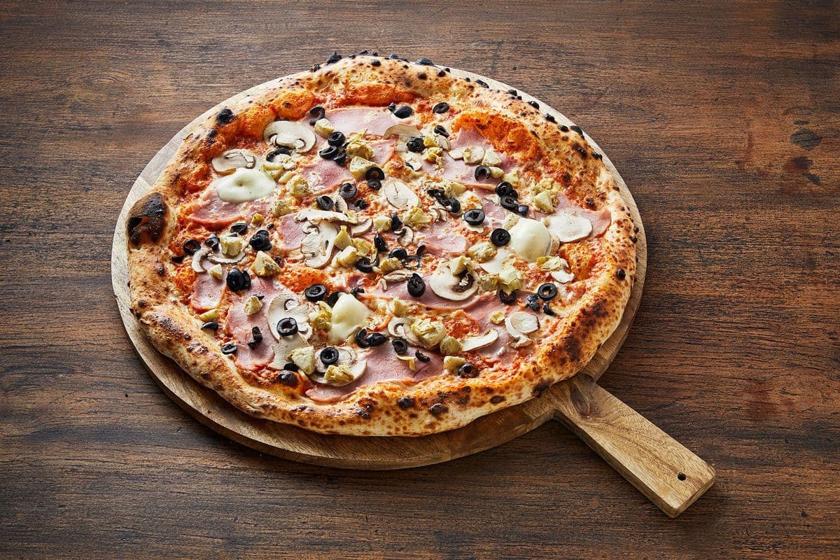 La Pache Capricciosa Pizza