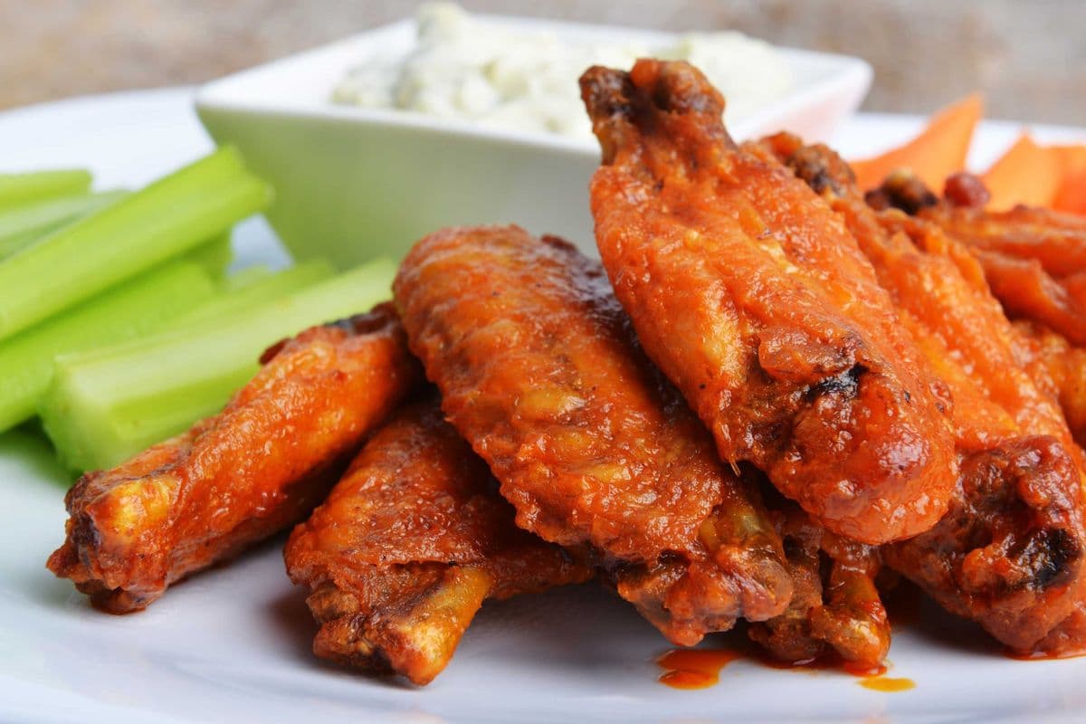 8 Chicken wings