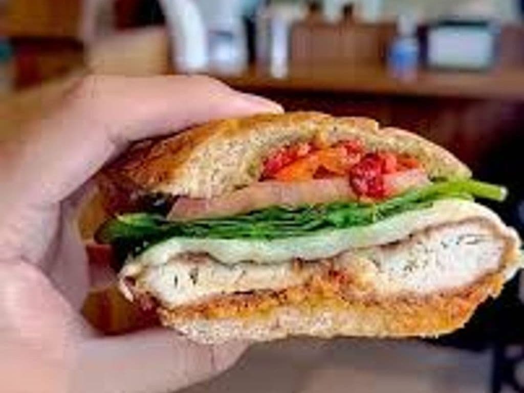 PARMIGIANA SANDWICH CHICKEN