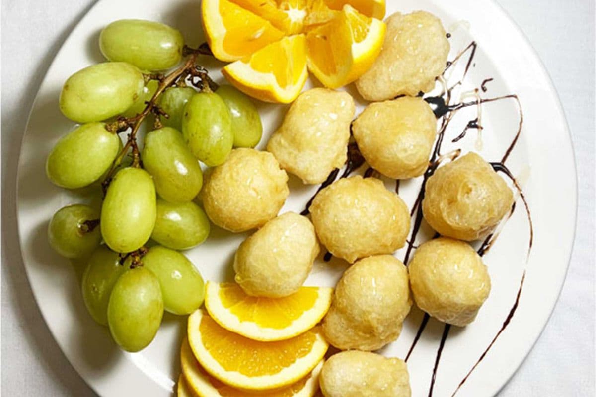 Greek Donuts ( loukoumades ) with Fruits