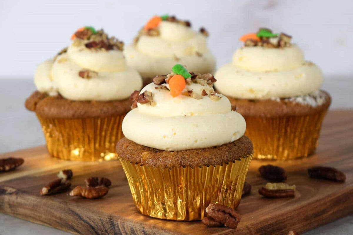 Carrot Cupcakes (4 pcs)
