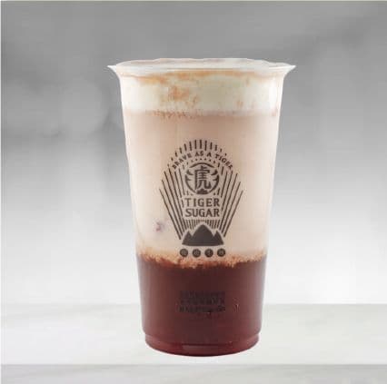 Strawberry Tea Latte w/Cream Mousse / Strawberry Tea Latte w/Cream Mousse