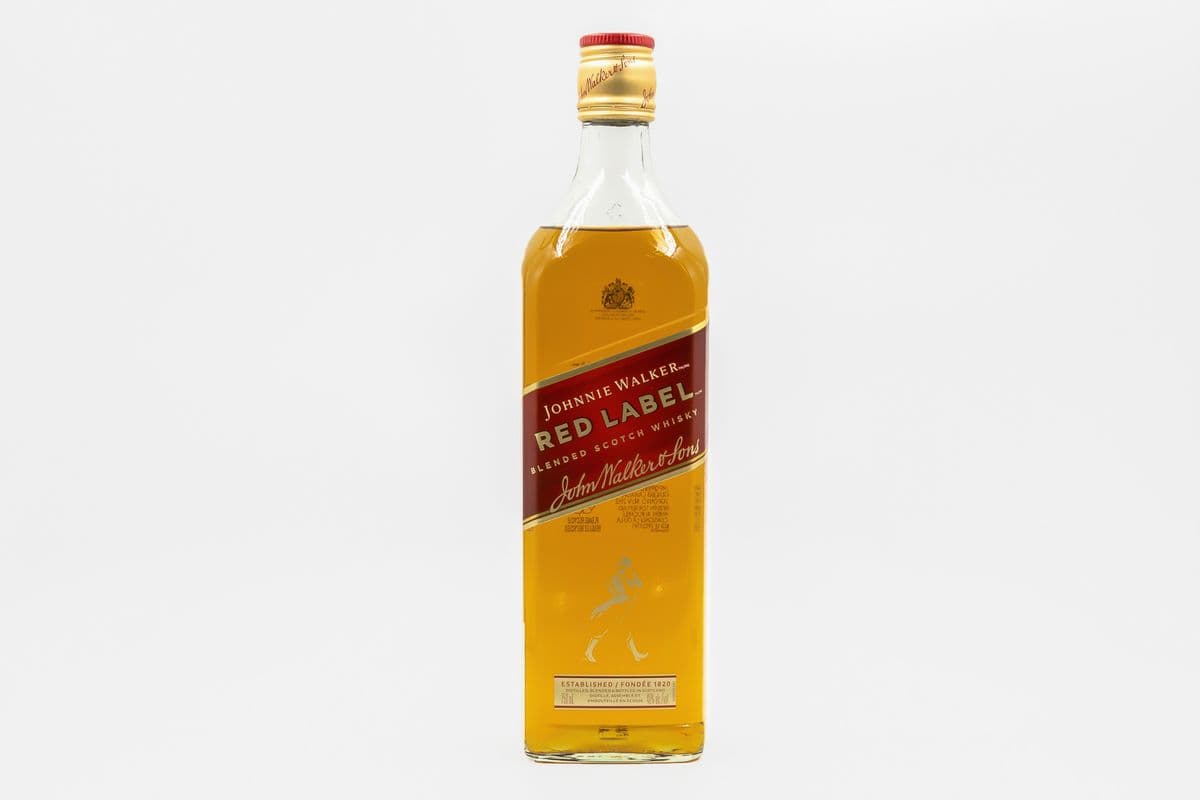 Johnnie Walker Red Label (1 x 750 ml Bottle)