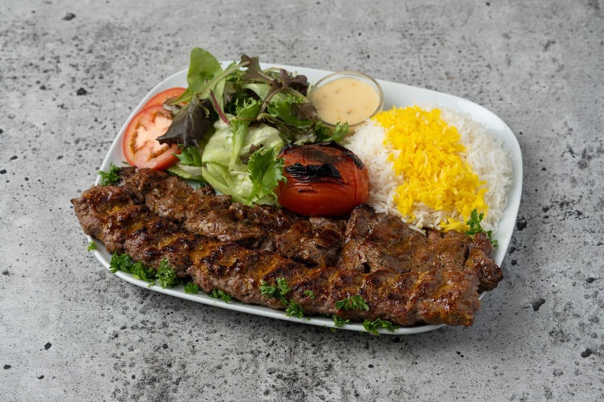 Mirfakhraei (Half Salad and Half Rice)
