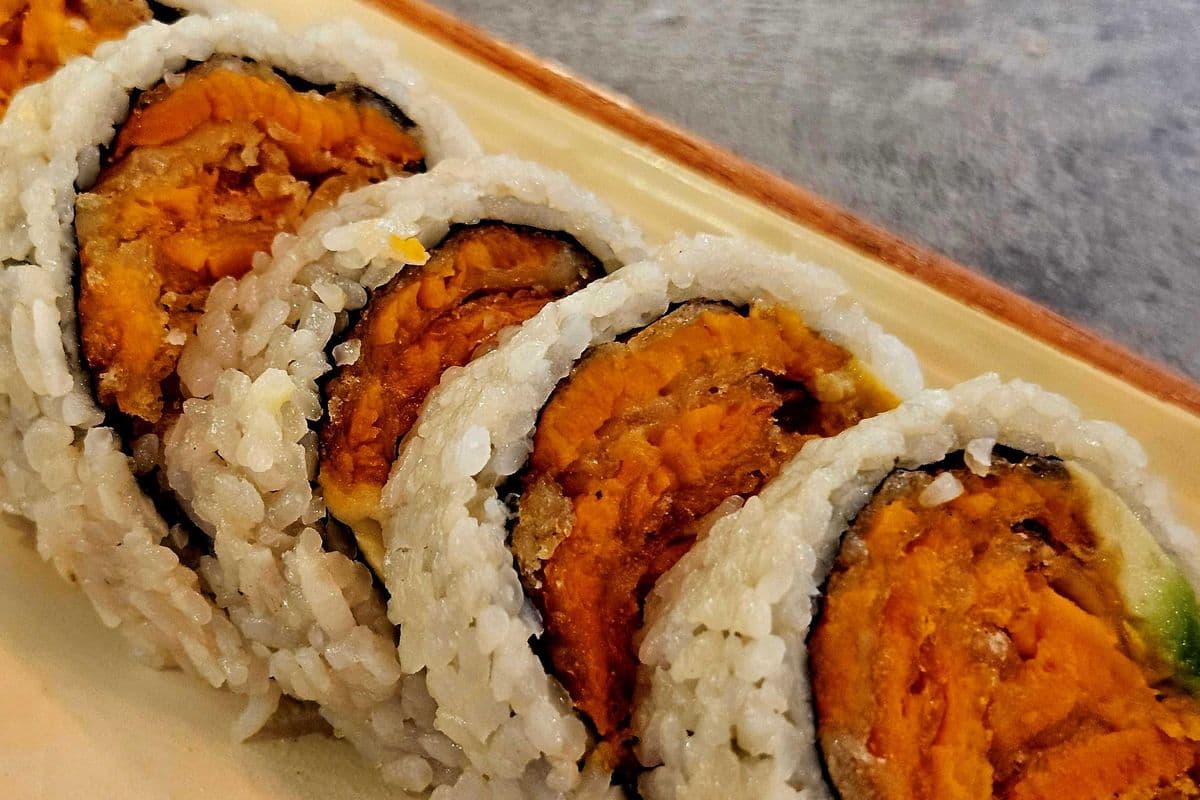 Yam Roll (6pcs)