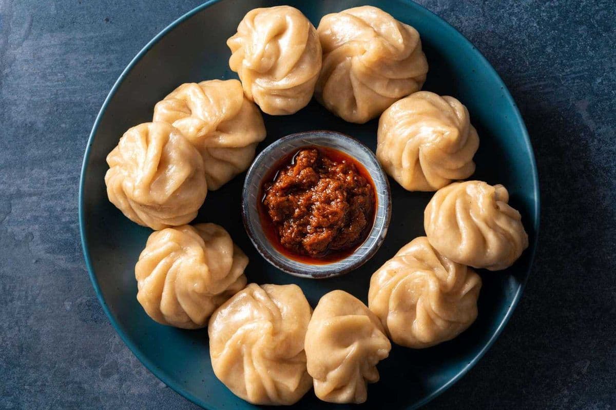 VEGGIE MOMOS ( 7 PIECE)