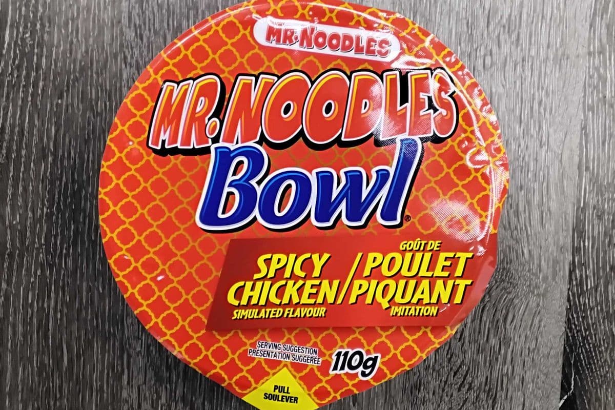 Mr. Noodle bowl spicy chicken (110g)