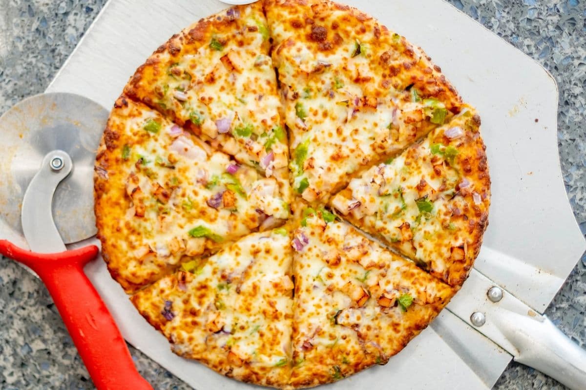 Small Butter Chicken Recipe Pizza