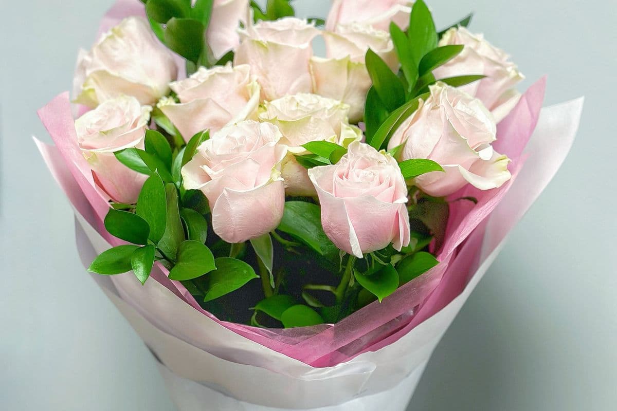 Dozen Roses