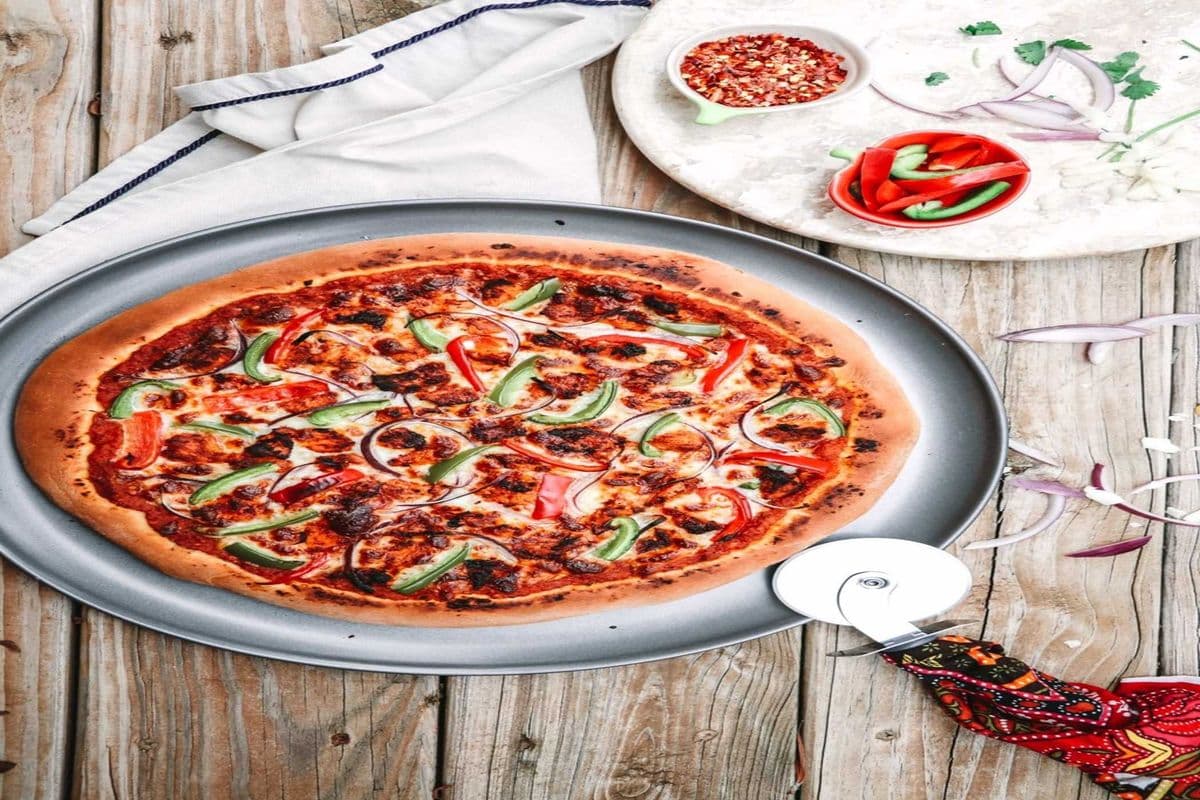 18" Square Tandoori Chicken Pizza