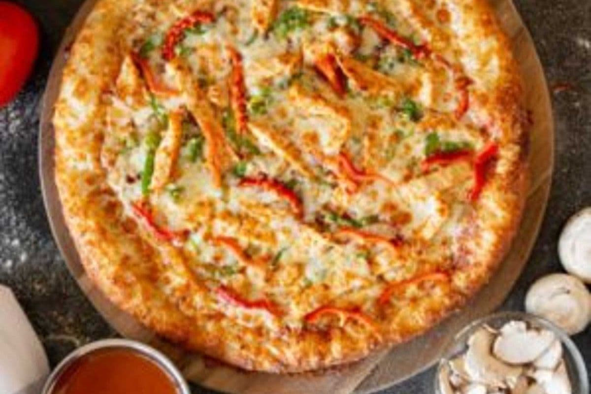 8. 14" Large Sweet Chilli Chicken Pizza