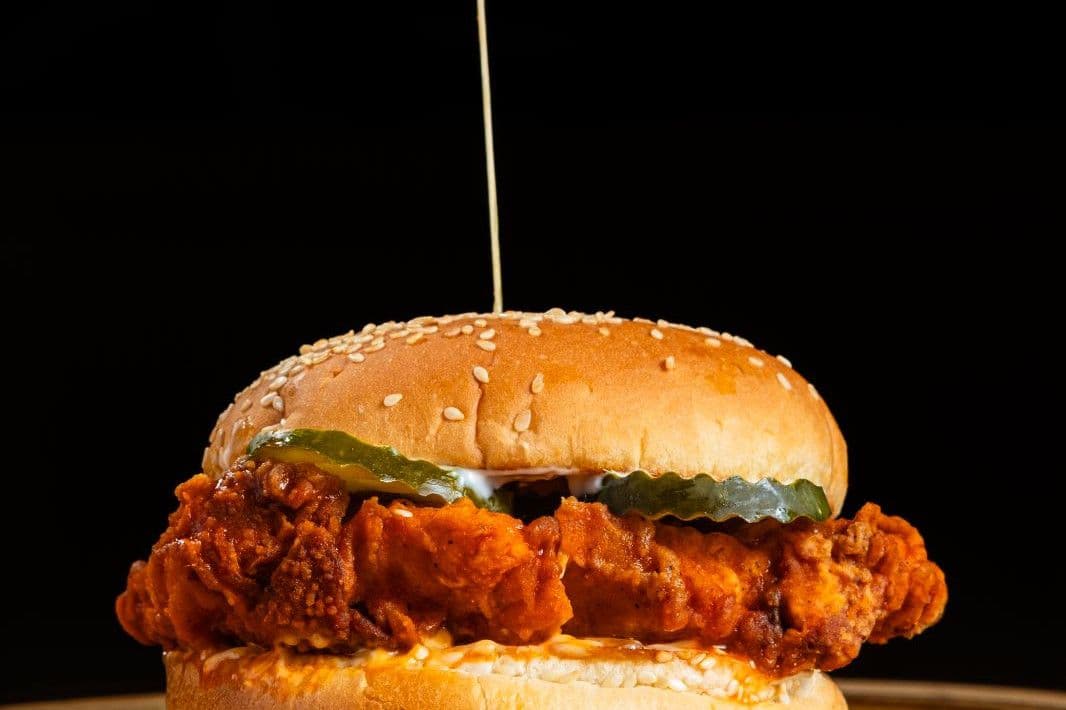 NASHVILLE STYLE REDHOT