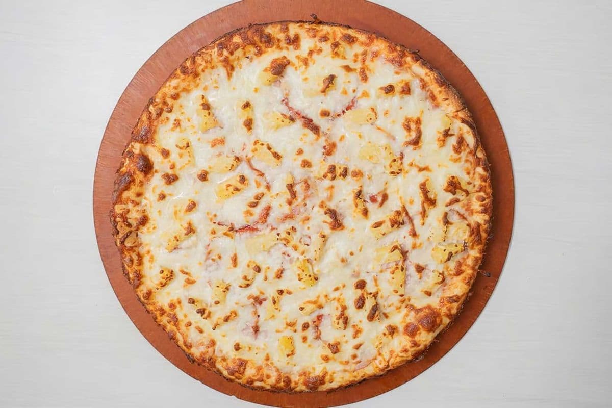12" Medium Hawaiian Pizza
