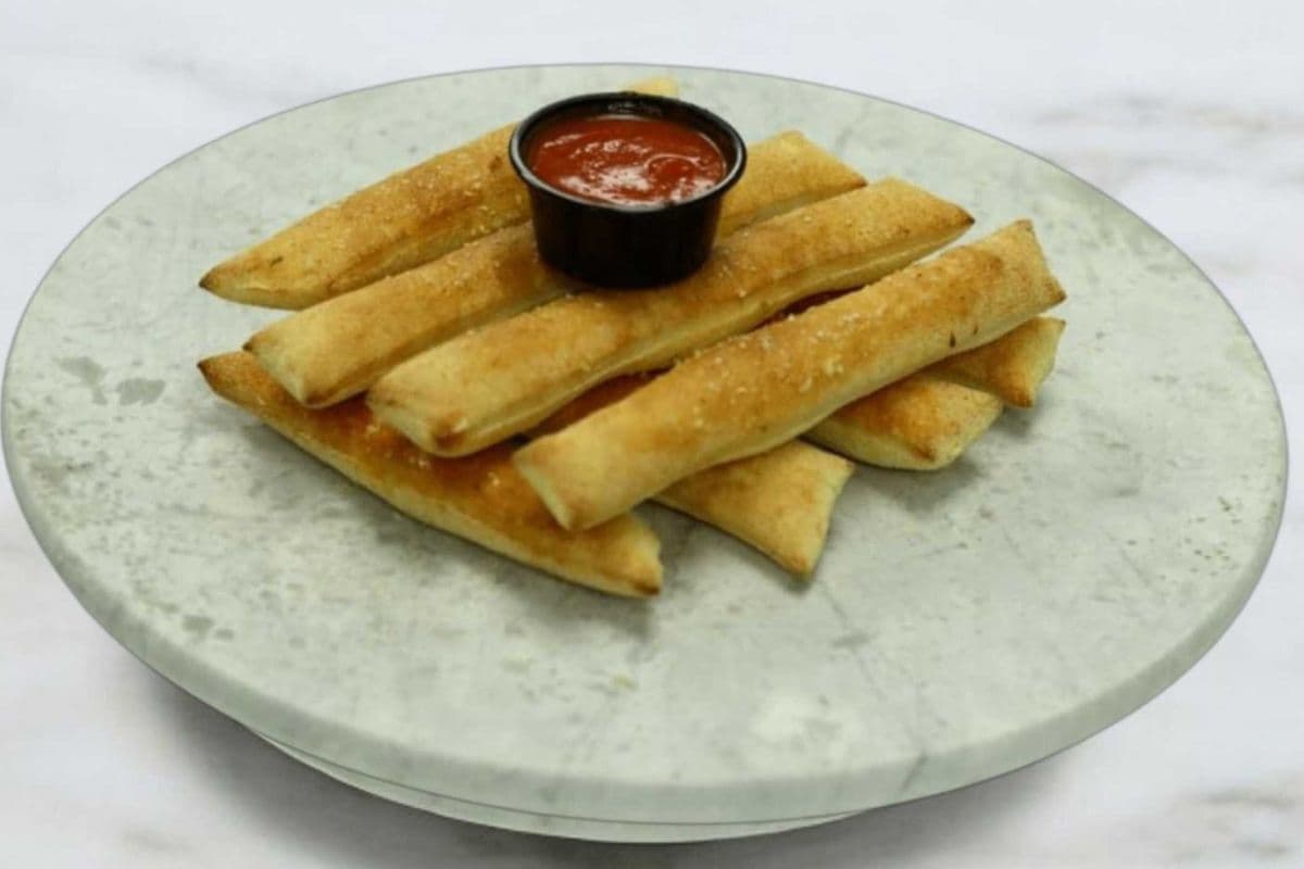 Bread Sticks (8 pcs)