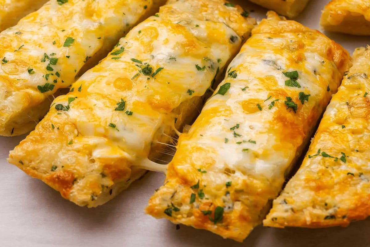 Garlic Bread With Cheese