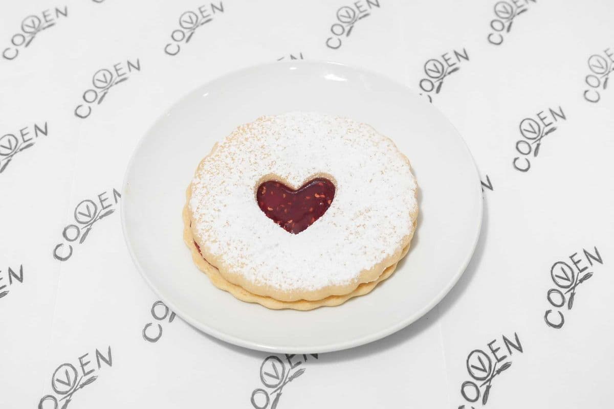 Raspberry Shortbread Cookie