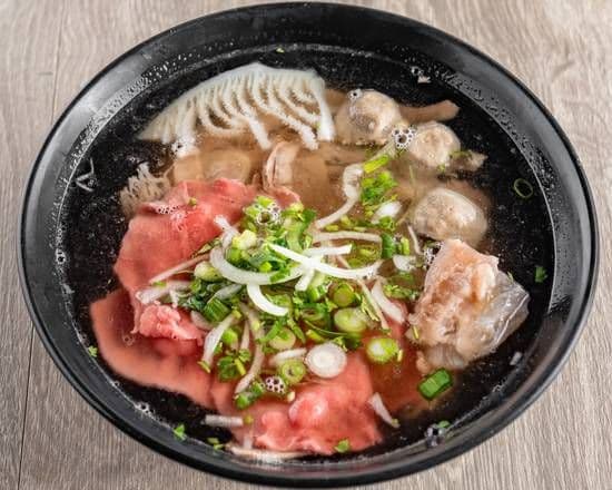 7. Pho Dac Biet 特级牛肉粉 / 7. Pho Dac Biet