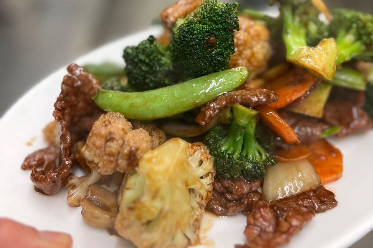 Beef & Mixed Greens