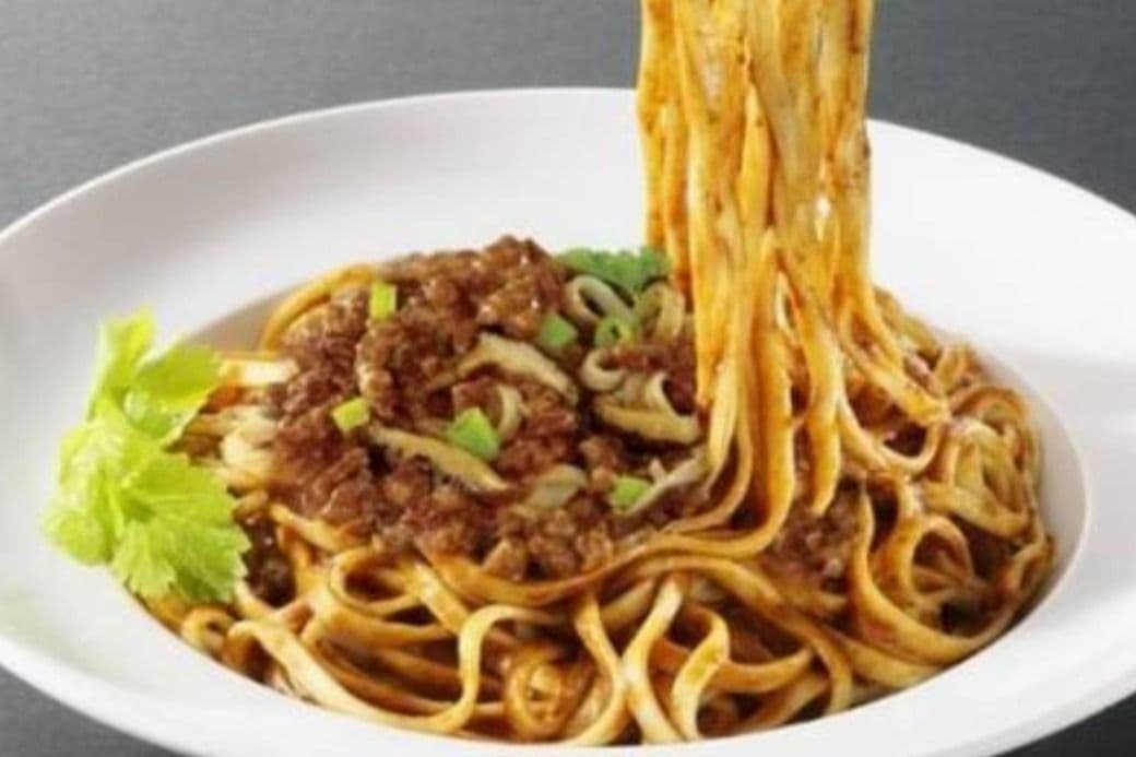 Braised Minced Pork on Dried Noodle 滷肉拌乾麵