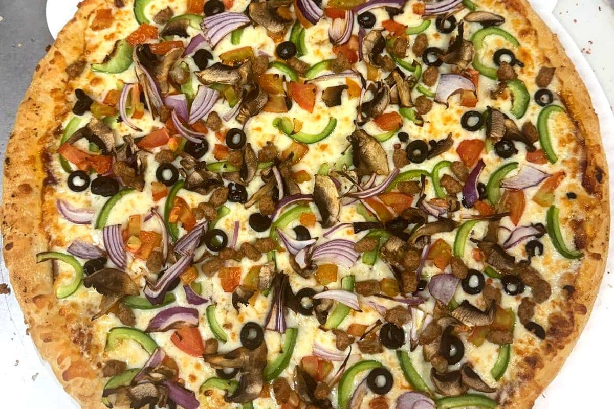 2. Chalet Loaded Pizza -10" Small