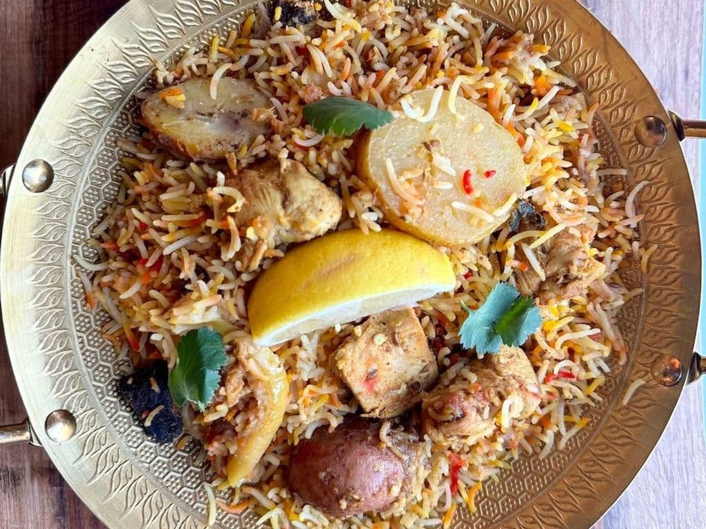 Sindhi Boneless Chicken Dum Biryani