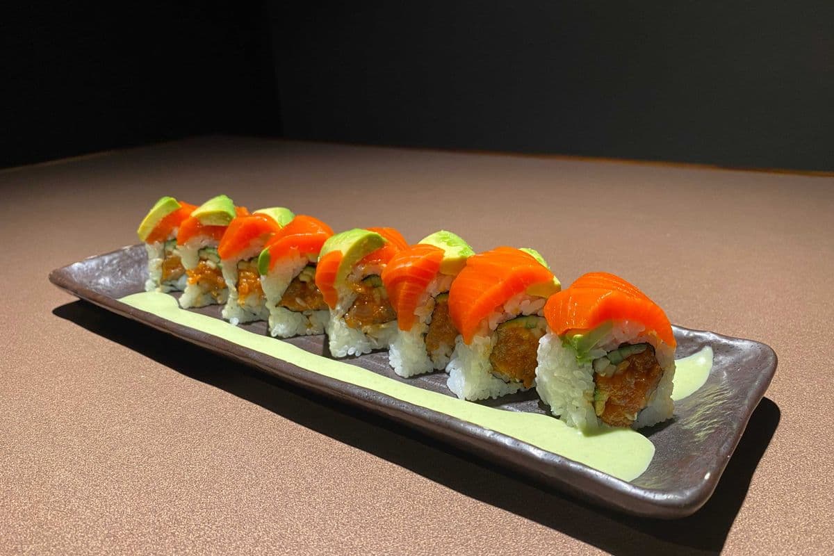 Tempting Red Roll