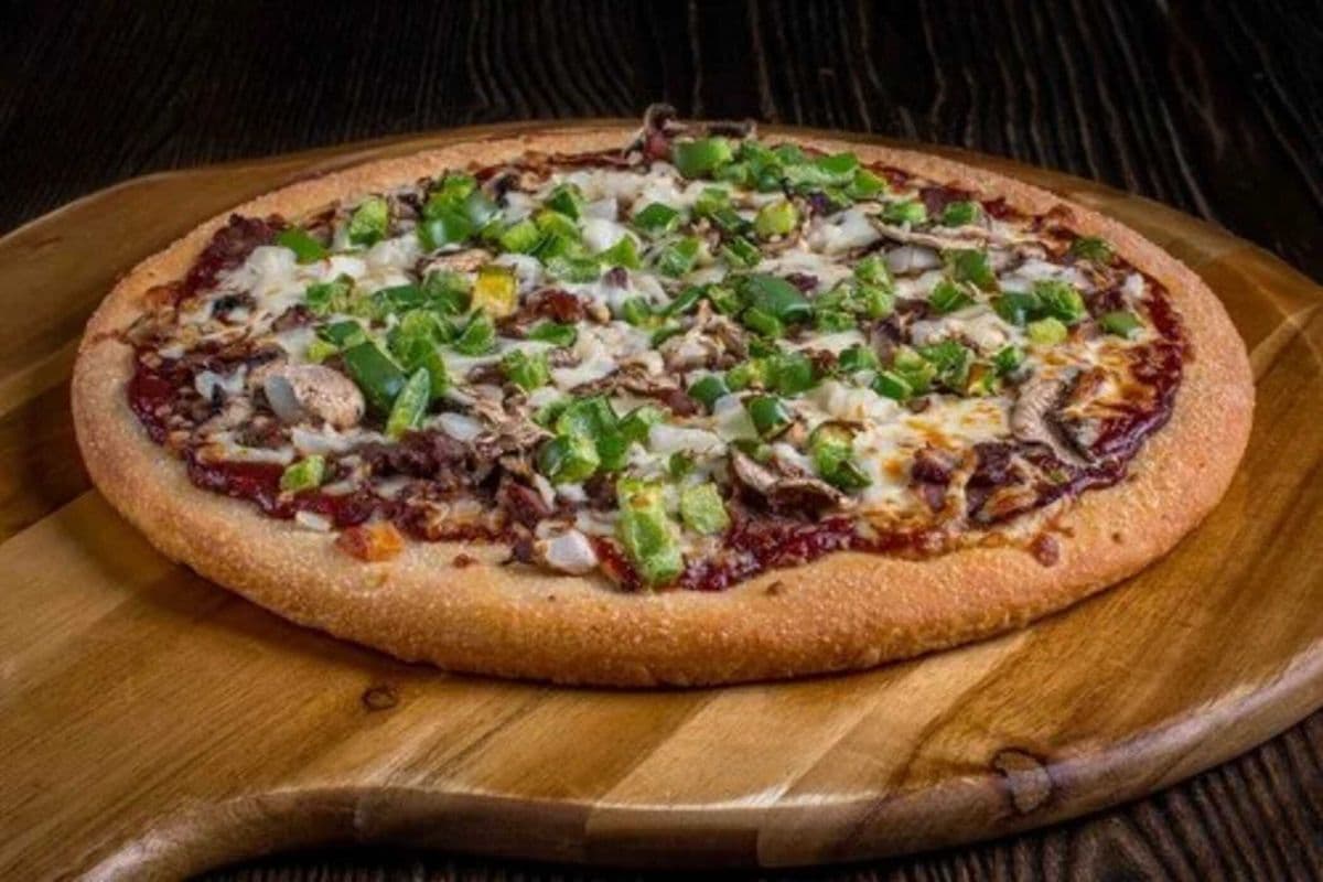 10" Steak Sizzler Pizza