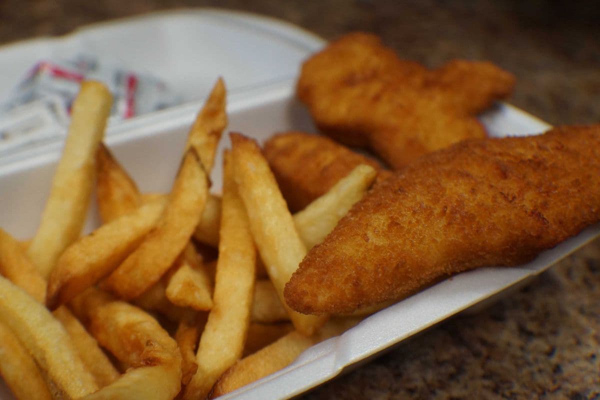 3 pc Chicken strips and fries.