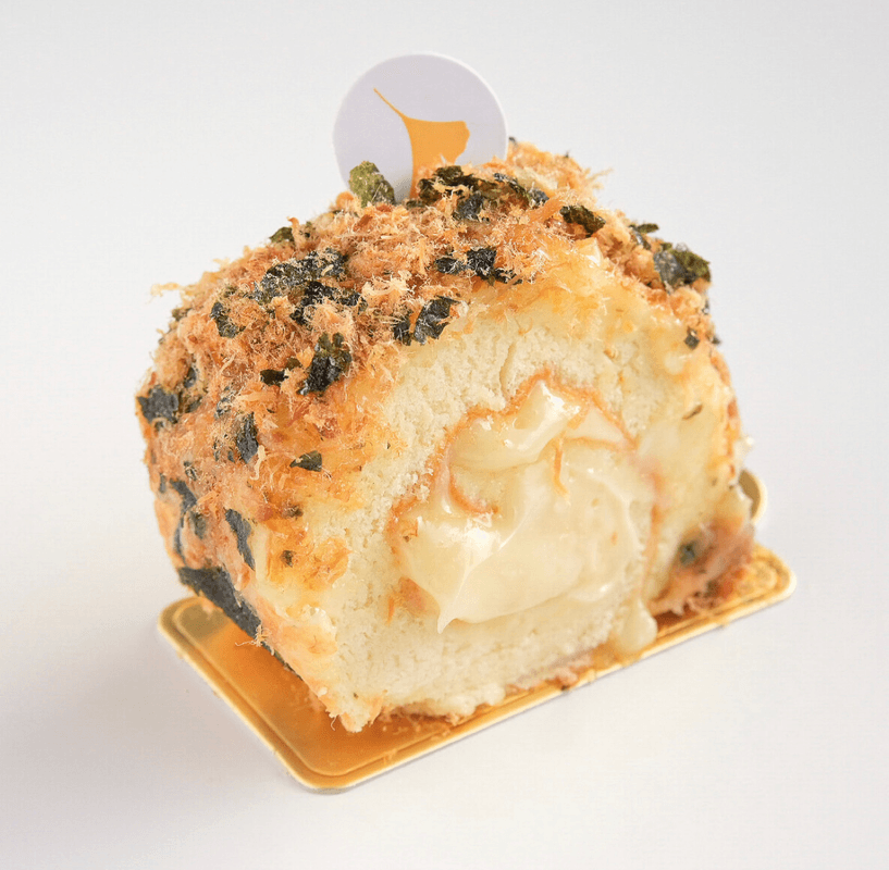 Roasted Seaweed Roll Cake Slice