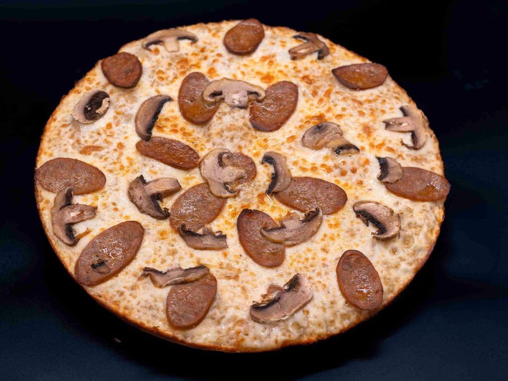 Classic Small Sausage and mushroom