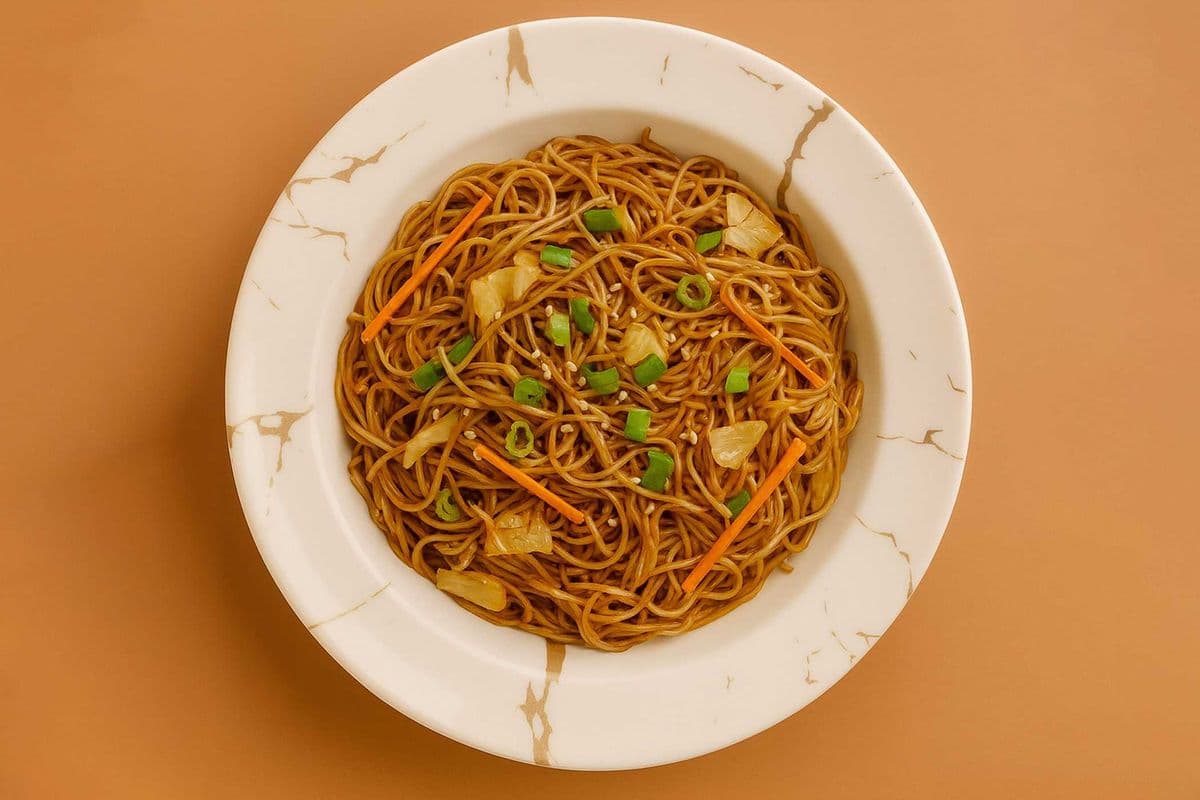 B7. Fried Rice Noodles 炒米粉