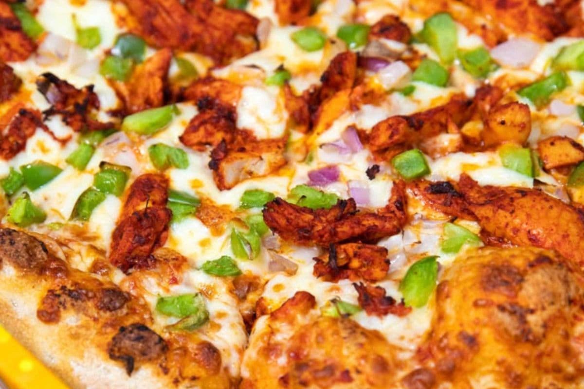 Tandoori Chicken Pizza