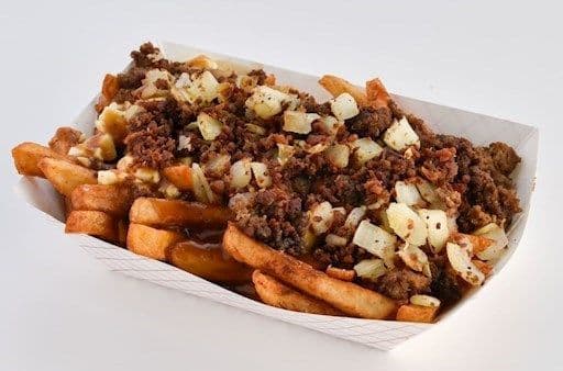 17. Poutine Savoureuse - Grande