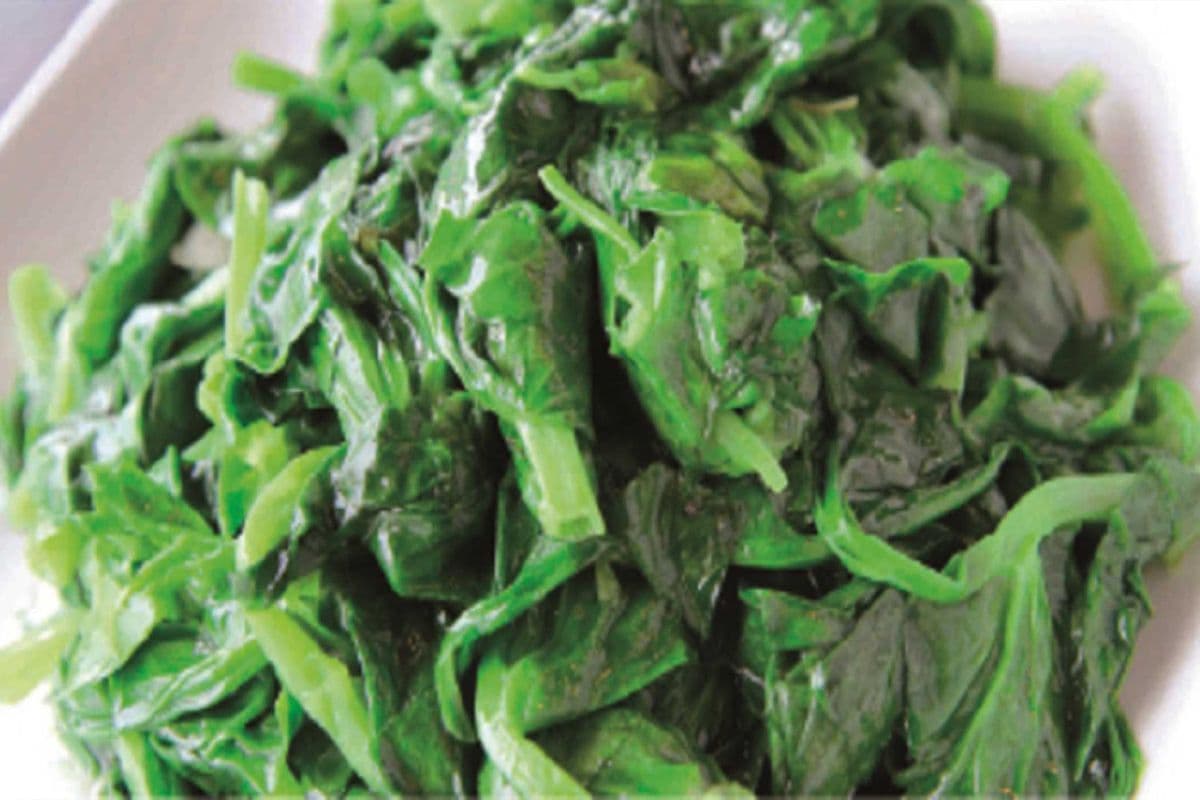 Stir Fried Pea tips with Garlic 蒜炒豆苗