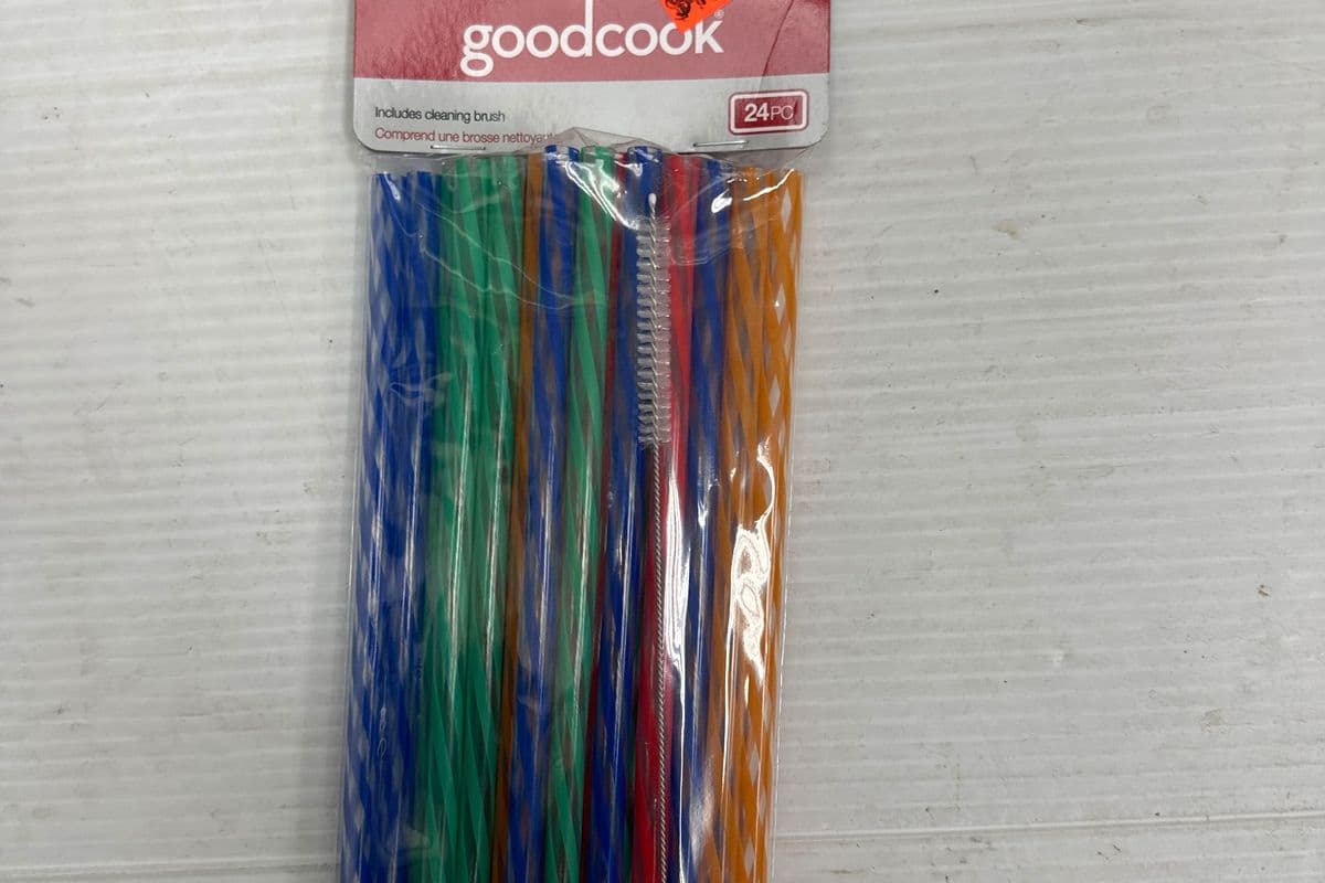 GC Reusable Straws (24pc)