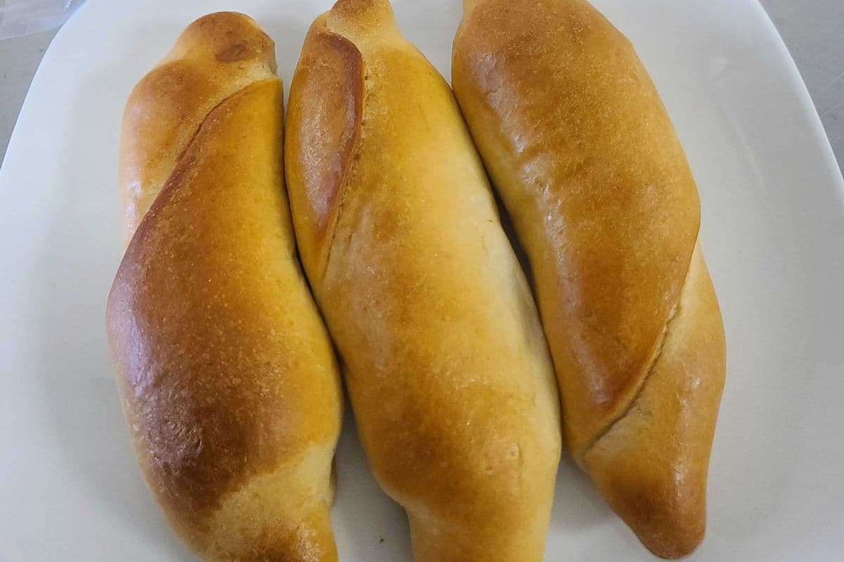 2 Cachitos de Jamon ( 2 venezuelan bread with ham)